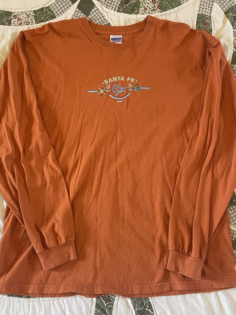 Gildan Santa Fe Embroidered Cotton Long Sleeve Tee Size XL Granola Outdoors